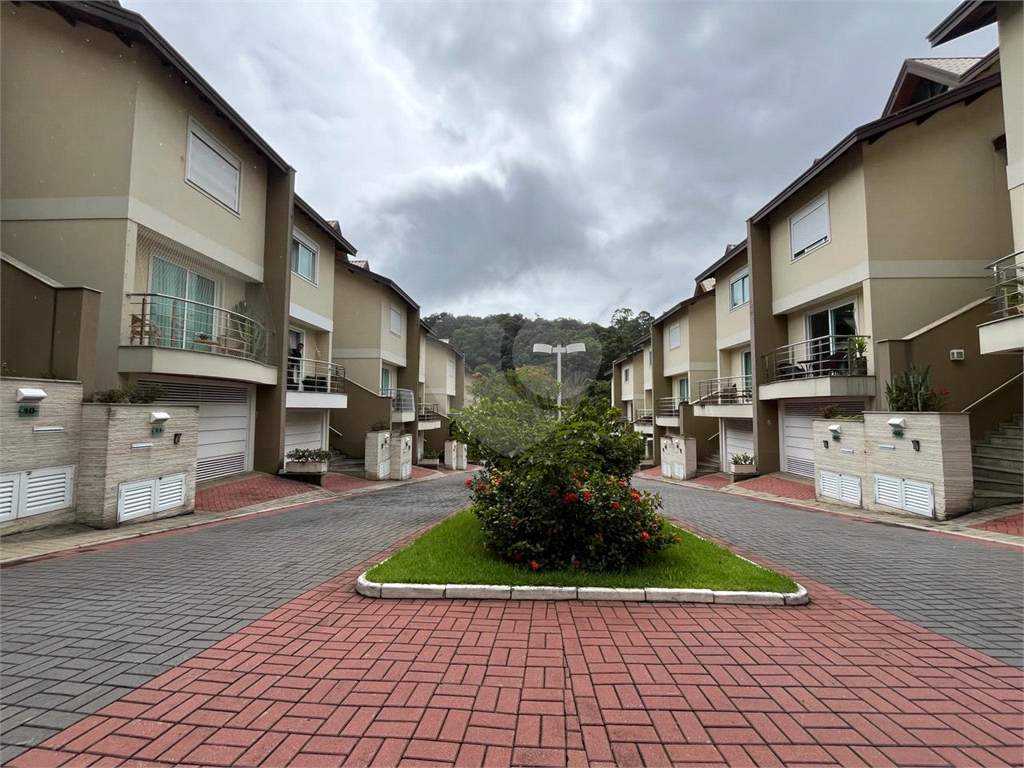Sobrado em Condominio - Tremembe - Oportunidade!