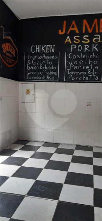Ponto comercial com residência próximo ao Metrô Tucuruvi