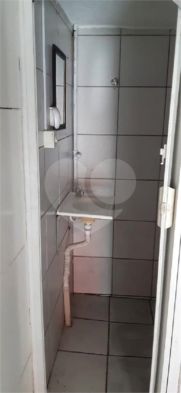 Ponto comercial com residência próximo ao Metrô Tucuruvi