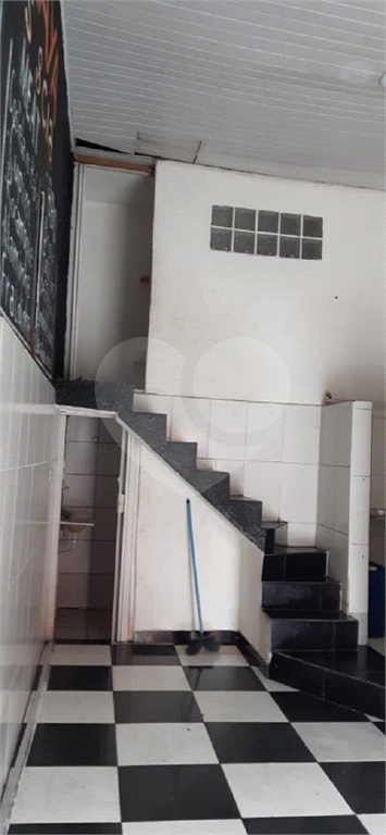 Ponto comercial com residência próximo ao Metrô Tucuruvi