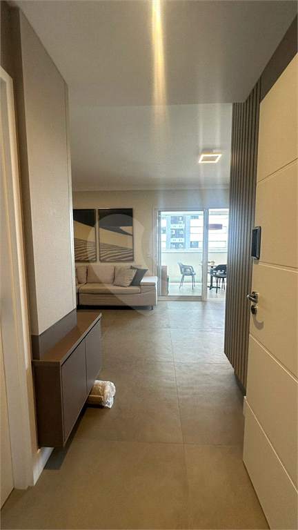 Apartamento para alugar com 3 quartos, 93m² - Foto 12