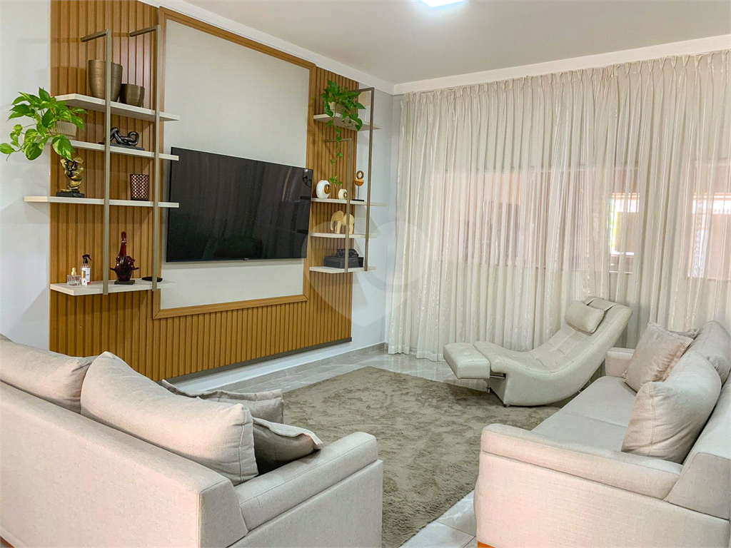Casa à venda com 3 quartos, 150m² - Foto 2