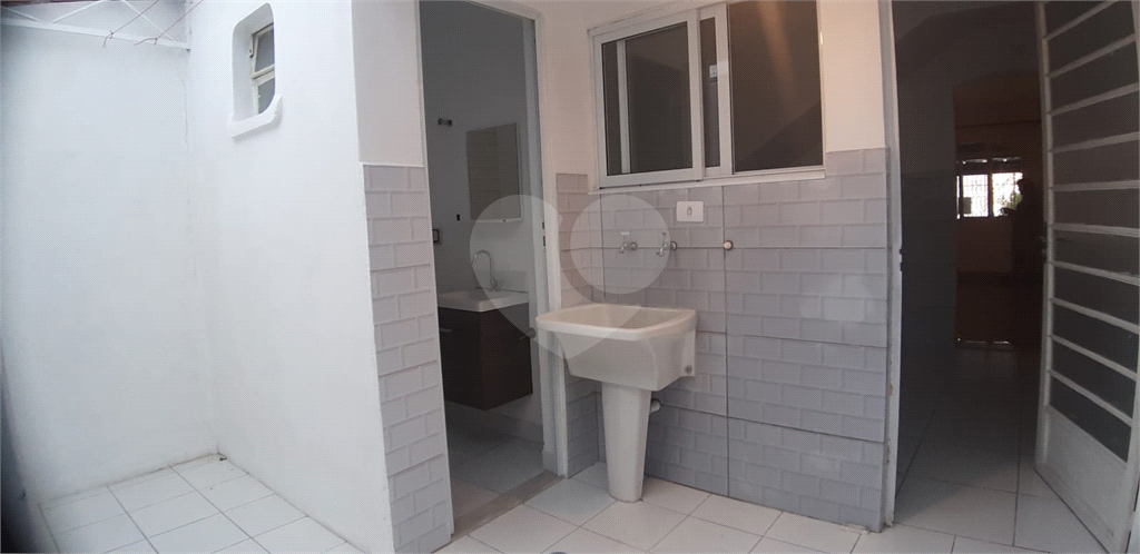 Casa à venda com 2 quartos, 80m² - Foto 18