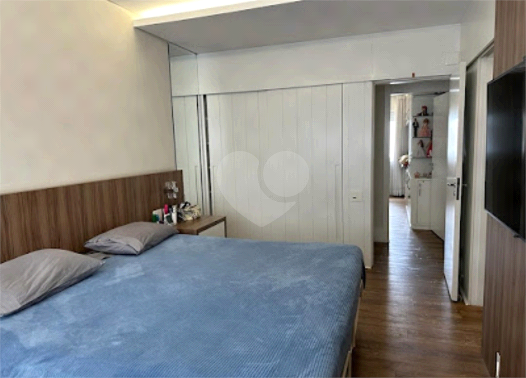 Apartamento à venda com 3 quartos, 197m² - Foto 15