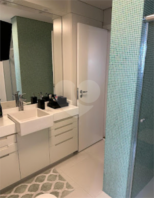 Apartamento à venda com 3 quartos, 197m² - Foto 23