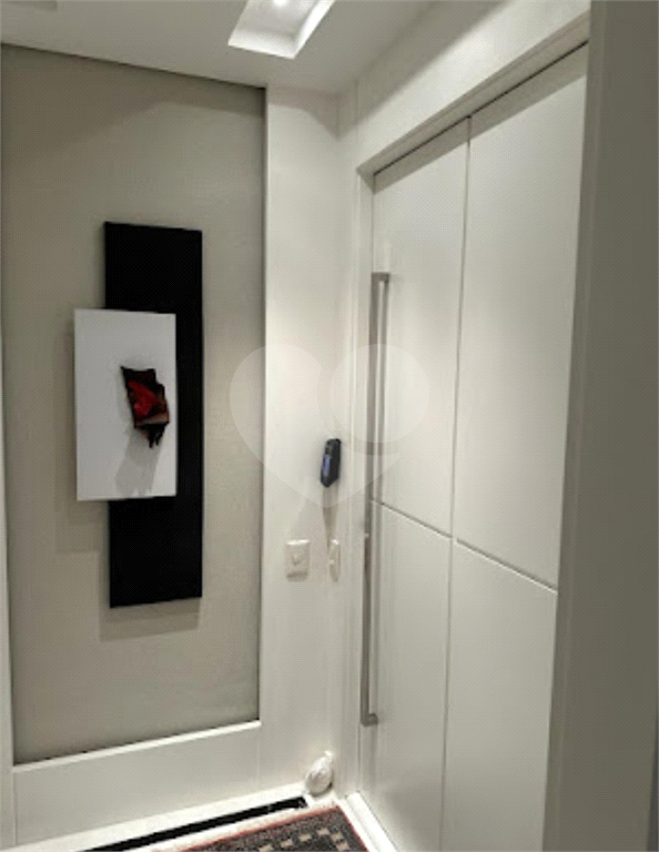 Apartamento à venda com 3 quartos, 197m² - Foto 13