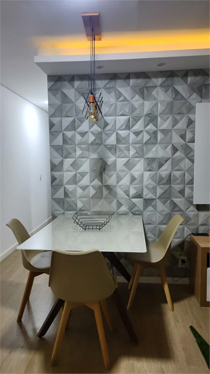 Apartamento à venda com 2 quartos, 60m² - Foto 4