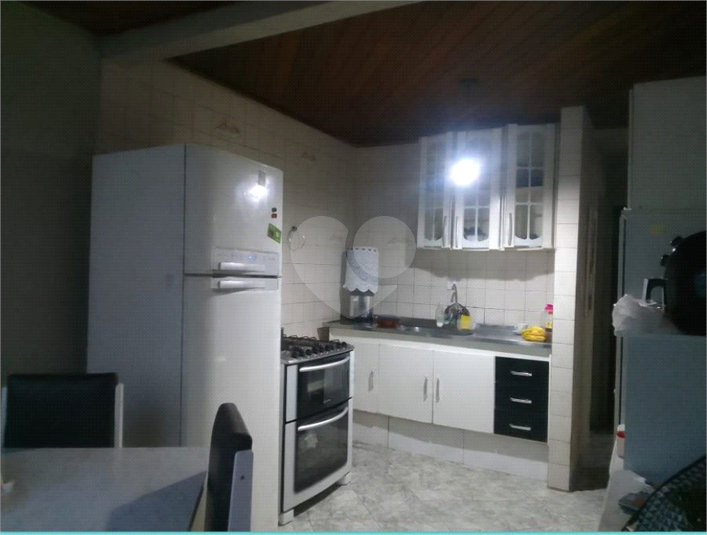 Casa à venda com 4 quartos, 150m² - Foto 1