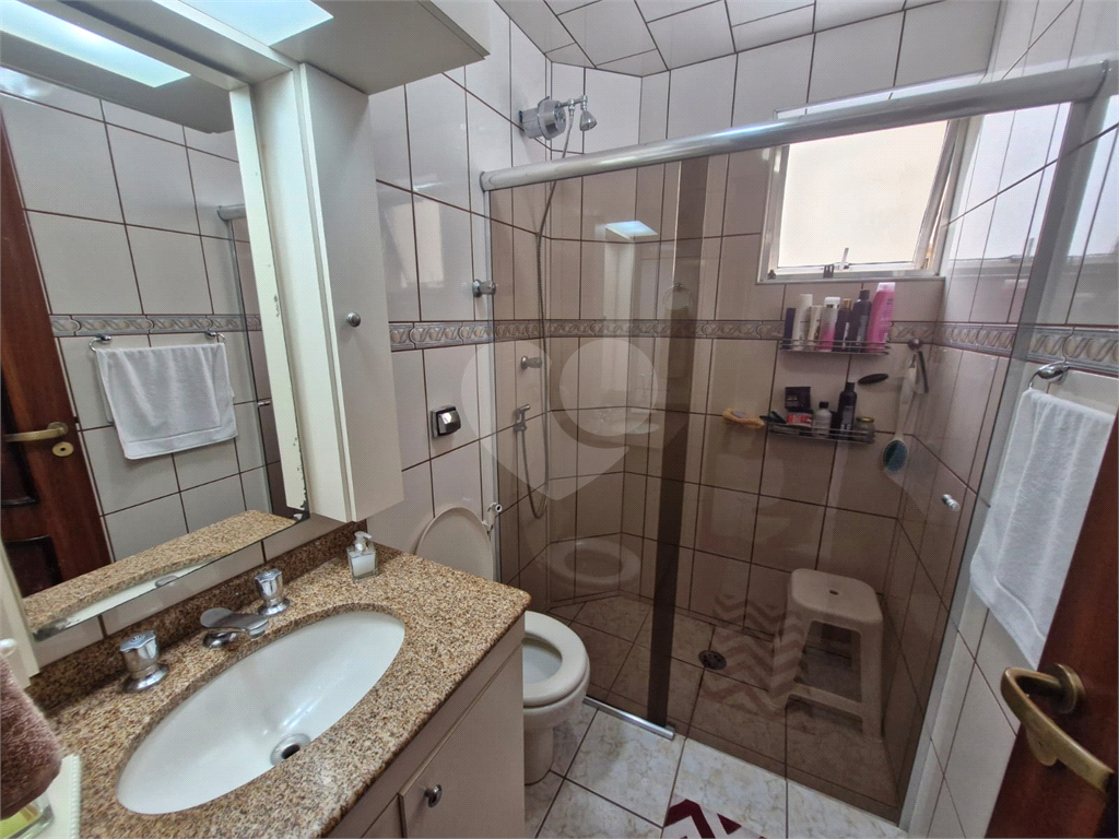 Apartamento à venda na Parada Inglesa  70m , 2 vagas livres, 2 dorm. armários em todos os cômodos !
