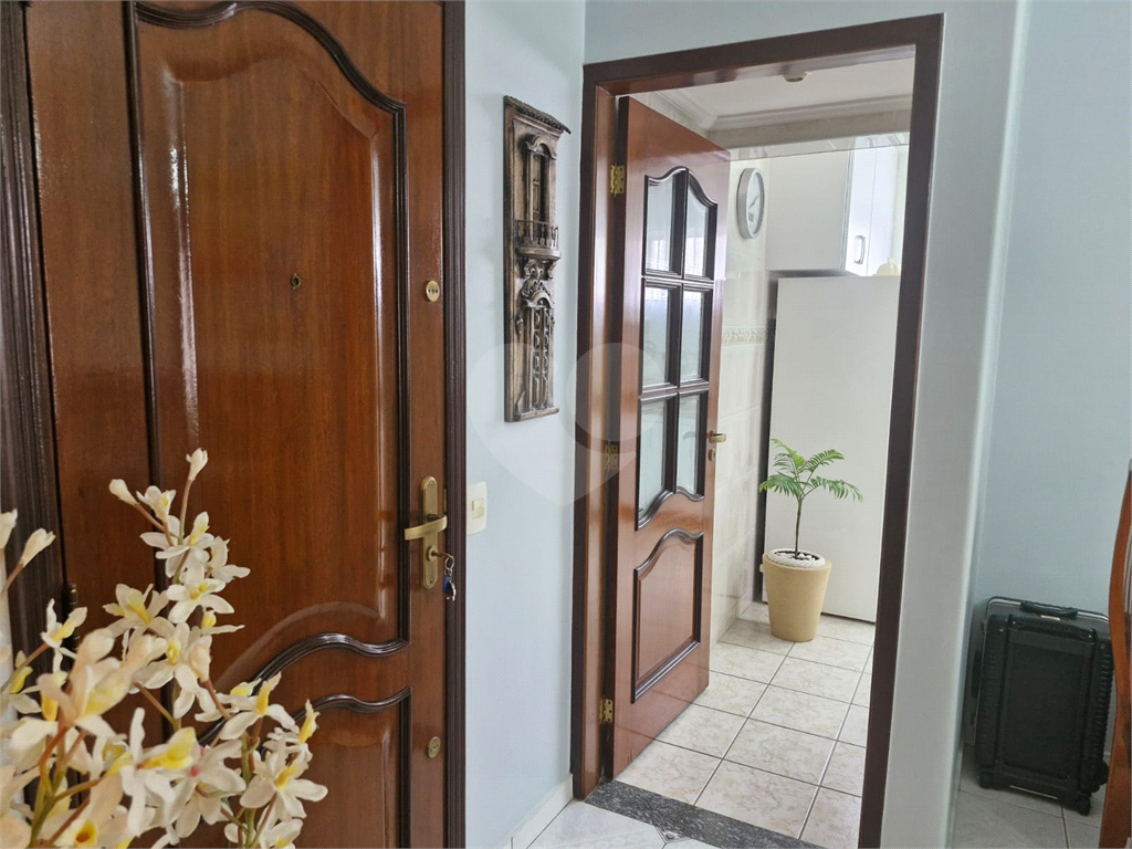 Apartamento à venda na Parada Inglesa  70m , 2 vagas livres, 2 dorm. armários em todos os cômodos !