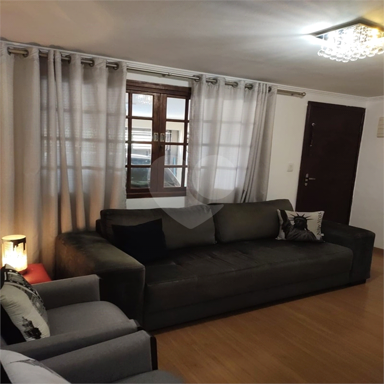 Casa à venda com 3 quartos, 130m² - Foto 1