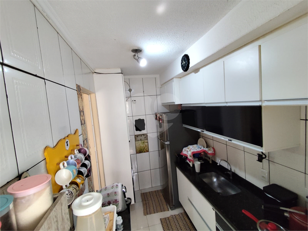 Apartamento à venda com 3 quartos, 93m² - Foto 4