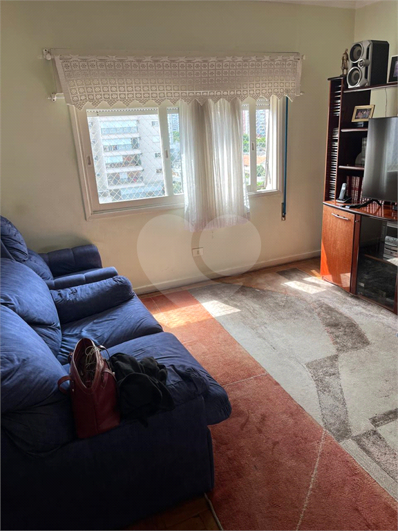APARTAMENTO em TATUAPÉ