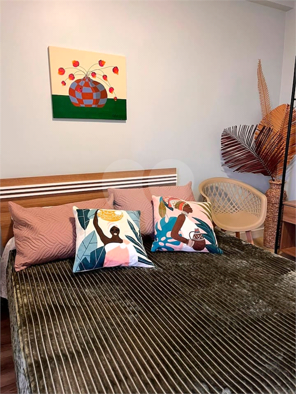 APARTAMENTO em SANTANA