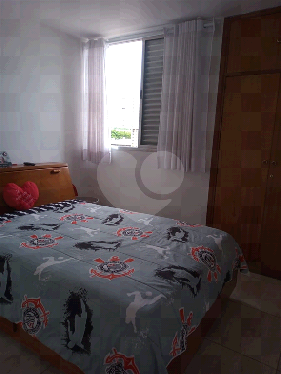 Apartamento à venda com 2 quartos, 65m² - Foto 4