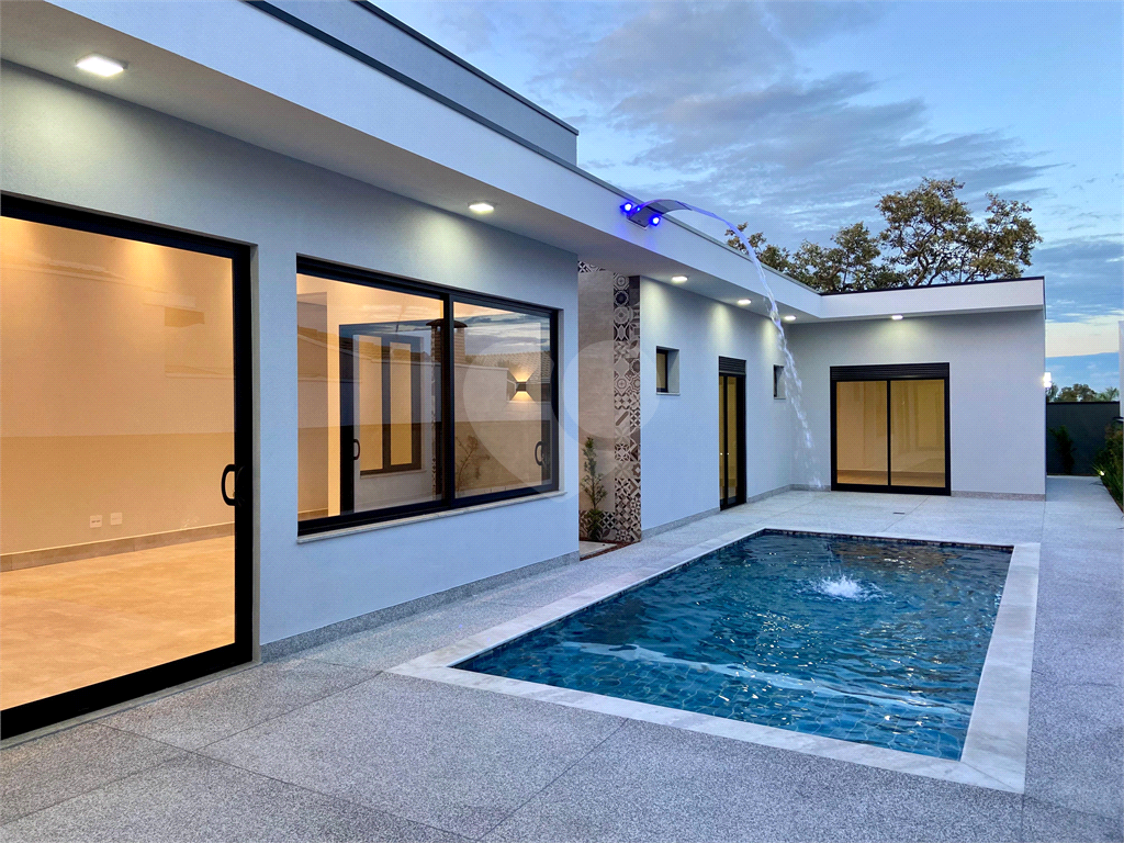 Casa de Condomínio à venda e aluguel com 3 quartos, 250m² - Foto 15