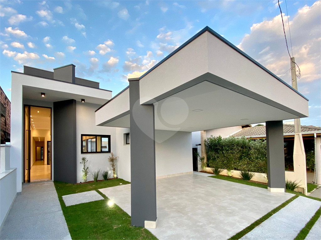 Casa de Condomínio à venda e aluguel com 3 quartos, 250m² - Foto 14