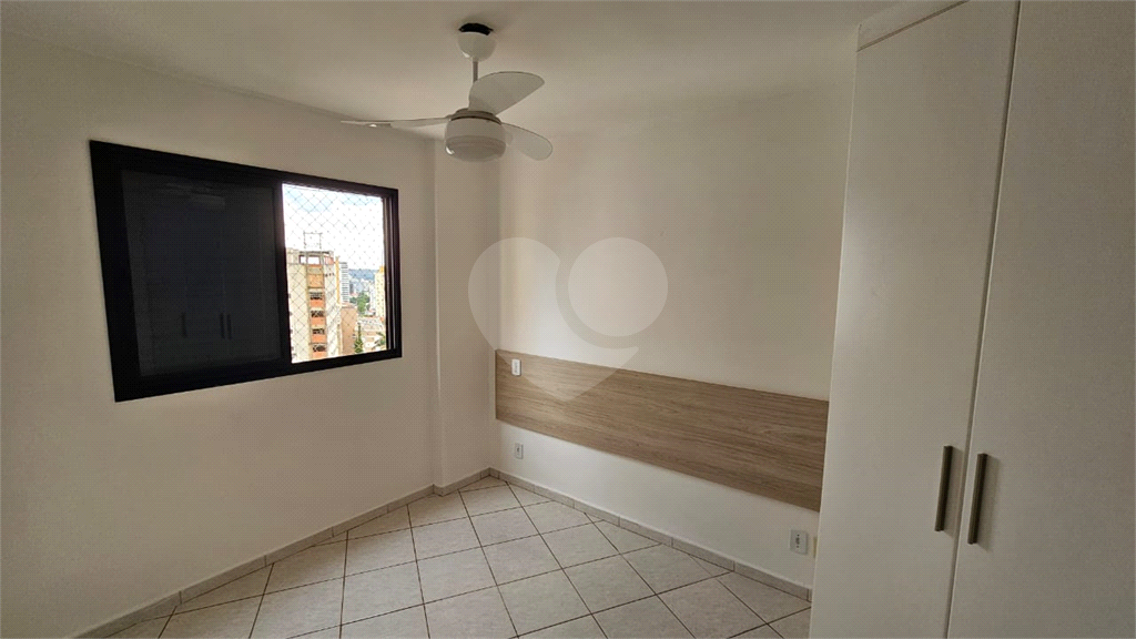 Apartamento para alugar com 2 quartos, 57m² - Foto 9