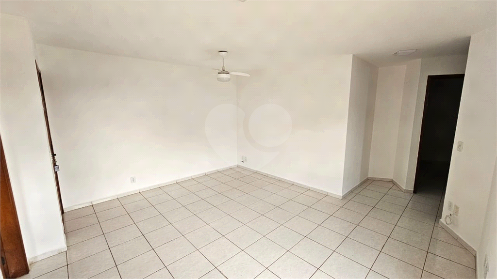 Apartamento para alugar com 2 quartos, 57m² - Foto 15