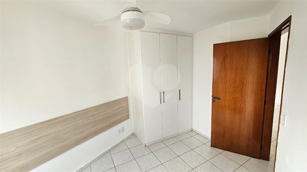 Apartamento para alugar com 2 quartos, 57m² - Foto 10