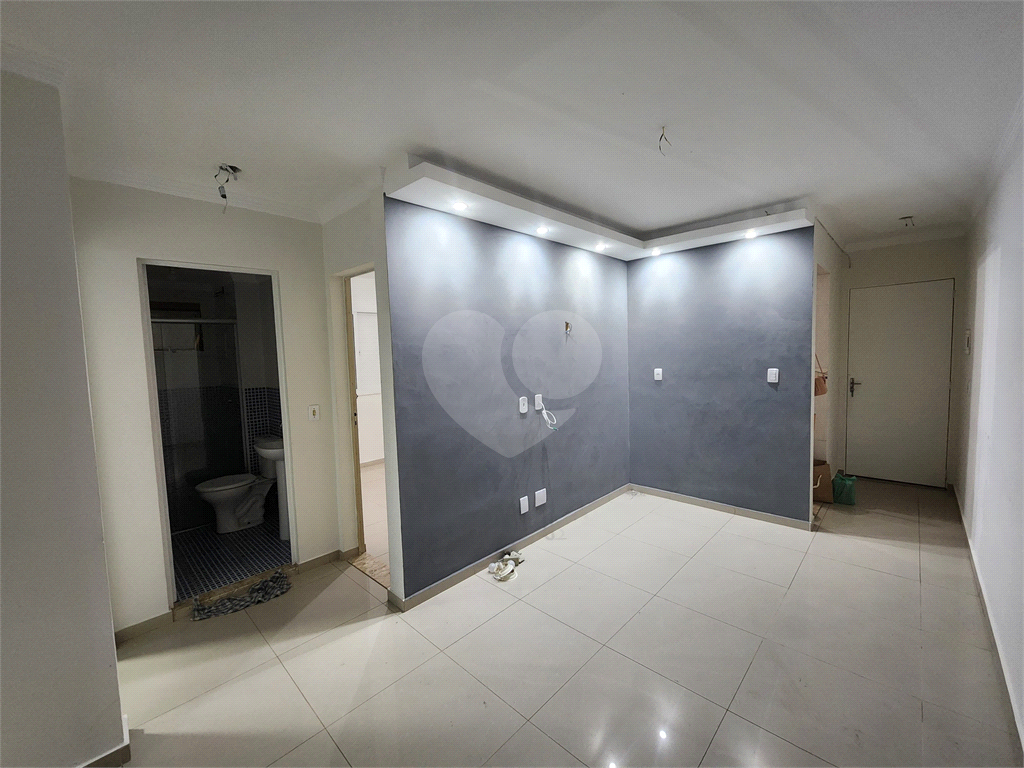 APARTAMENTO em PARQUE BRISTOL