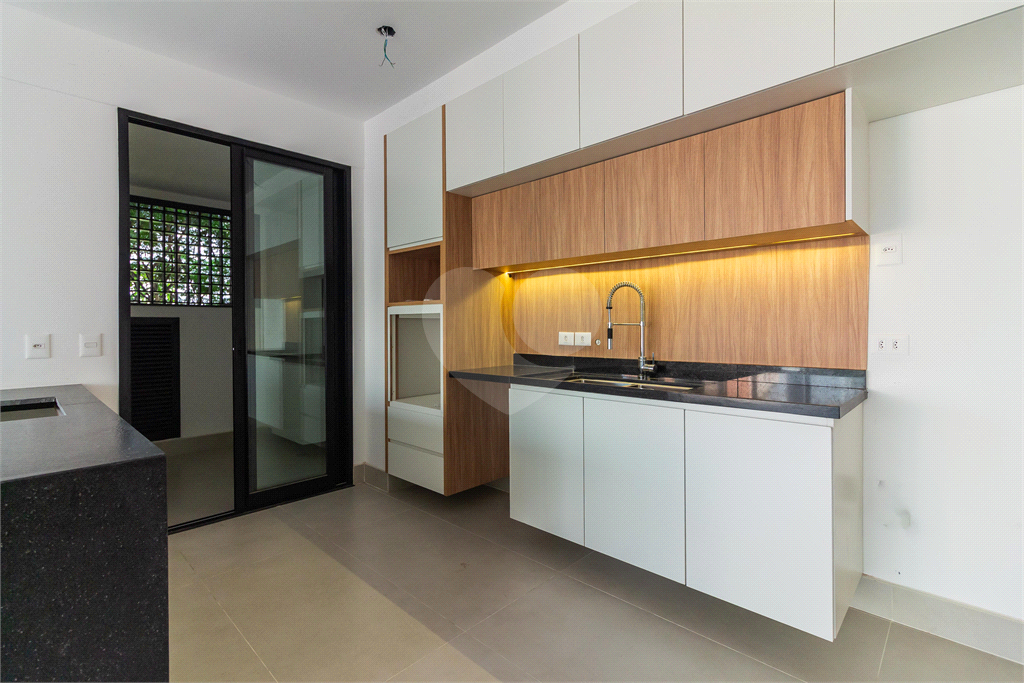 Apartamento novo para Venda com 139 m, 3 suítes, 2 vagas na Vl Madalena_SP