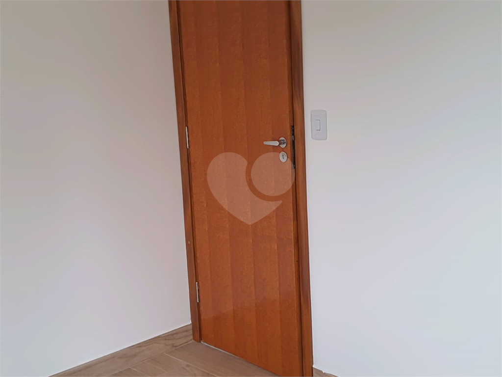 Santana - ZN Apartamento 1 dormitório e 1 banheiro Condomínio excelente localização.
