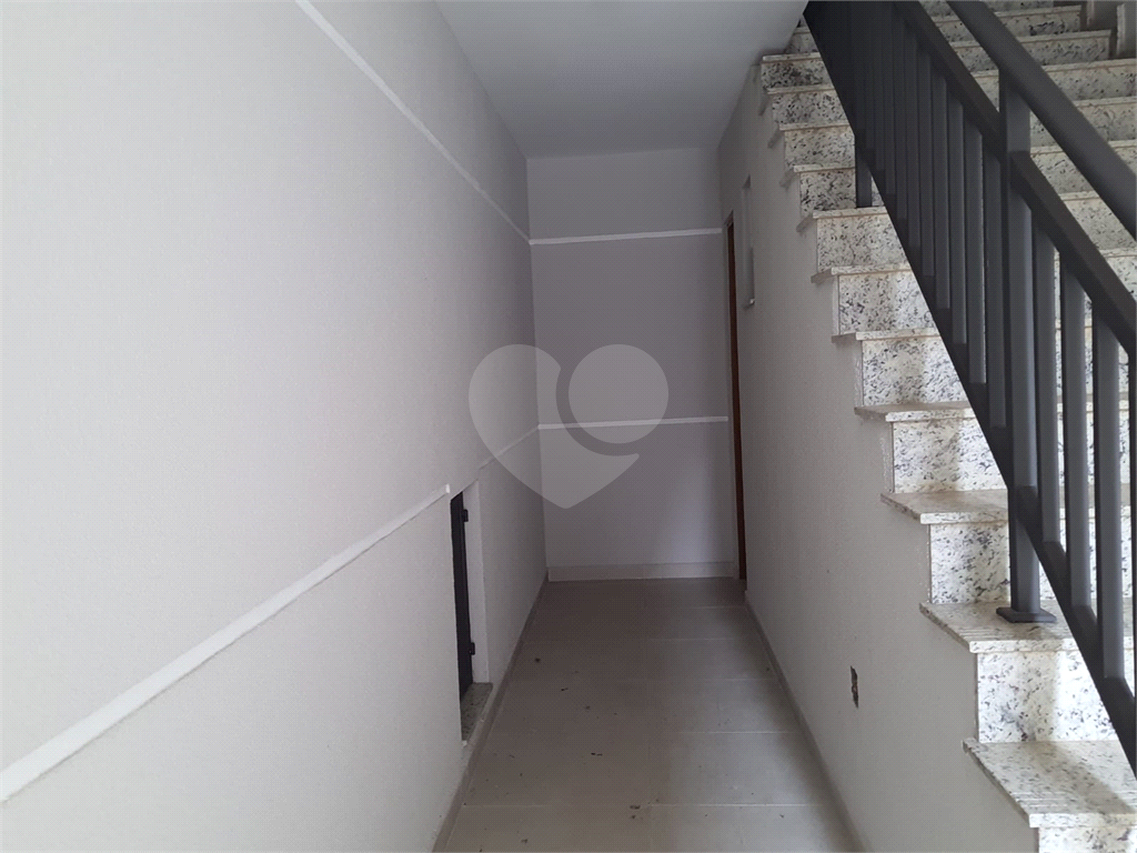 Santana - ZN Apartamento 1 dormitório e 1 banheiro Condomínio excelente localização.