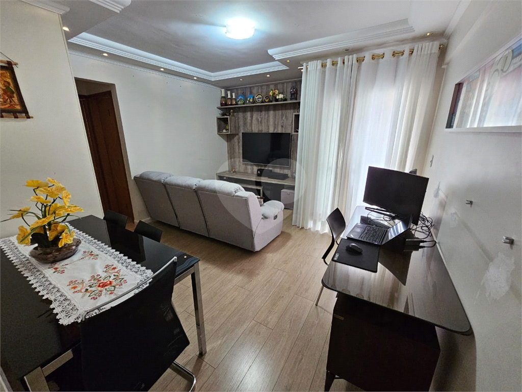 APARTAMENTO em TUCURUVI