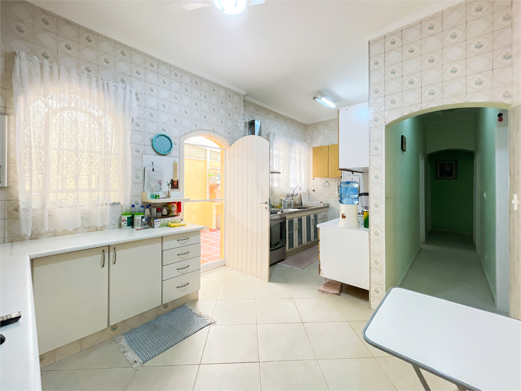 Casa Térrea - Butantã - 6 Dormitórios / 3 Suítes - 3 Vagas - Venda / Compra