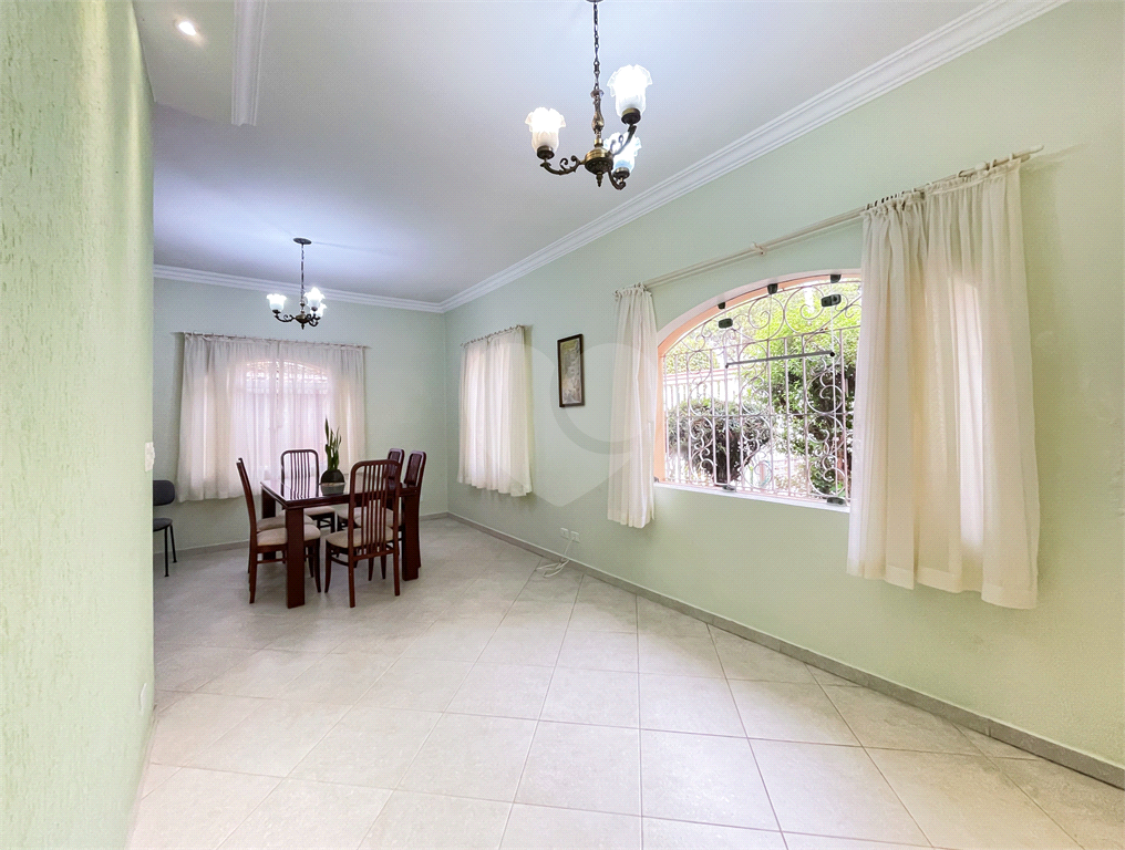 Casa Térrea - Butantã - 6 Dormitórios / 3 Suítes - 3 Vagas - Venda / Compra