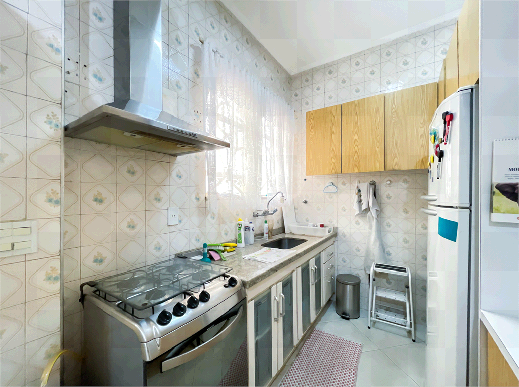 Casa Térrea - Butantã - 6 Dormitórios / 3 Suítes - 3 Vagas - Venda / Compra