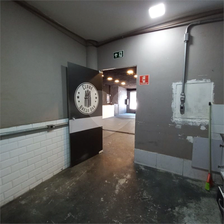 Sobrado em ótima região, parte superior do sobrado com renda, Parte de baixo para Locação .