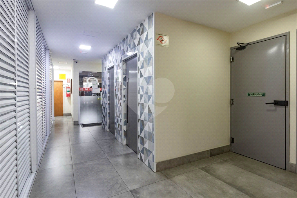 Apartamento de 25 m² com vaga e mobiliado nos Campos Eliseos
