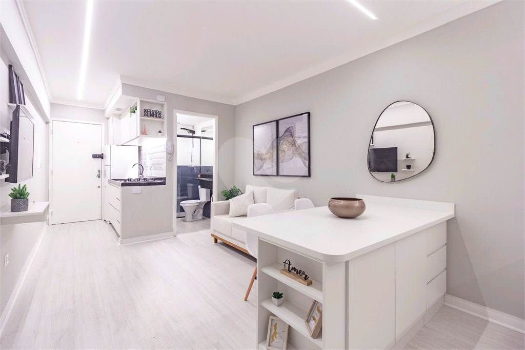 Apartamento de 25 m² com vaga e mobiliado nos Campos Eliseos