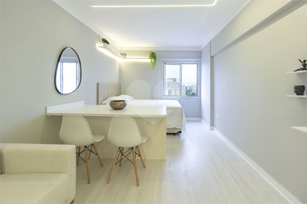 Apartamento de 25 m² com vaga e mobiliado nos Campos Eliseos