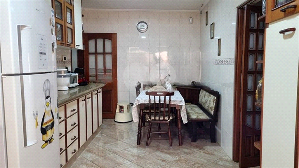 Sobrado à venda com 3 quartos, 180m² - Foto 17