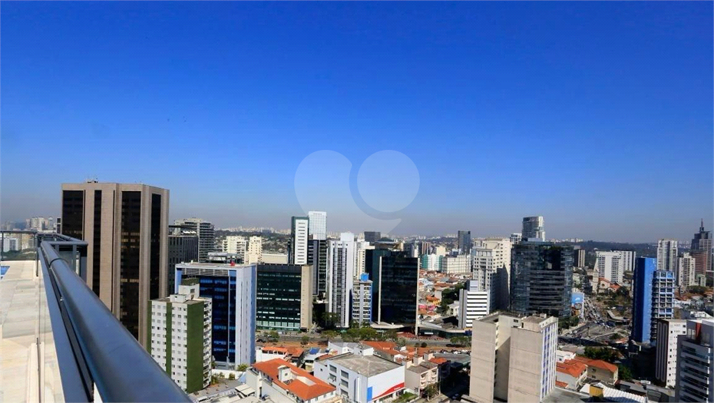 Apartamento de 32 m²  a venda em Pinheiros