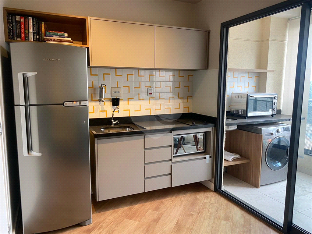 Apartamento de 32 m²  a venda em Pinheiros