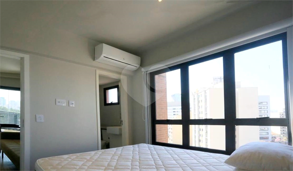 Apartamento de 32 m²  a venda em Pinheiros