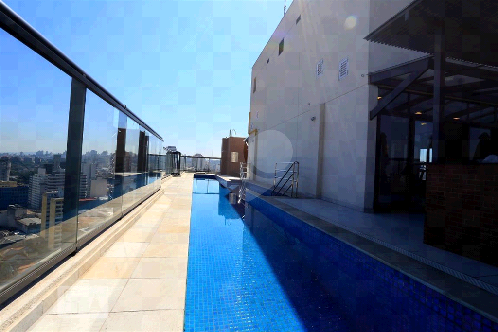 Apartamento de 32 m²  a venda em Pinheiros