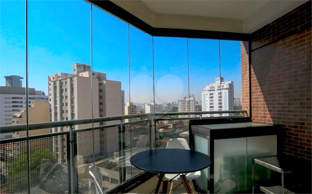 Apartamento de 32 m²  a venda em Pinheiros