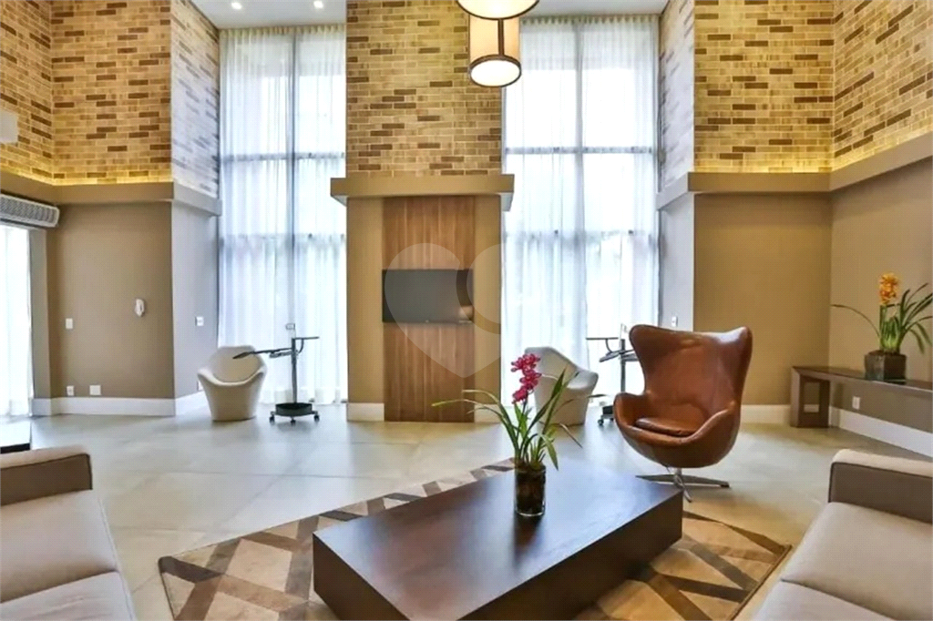 Apartamento de 32 m²  a venda em Pinheiros