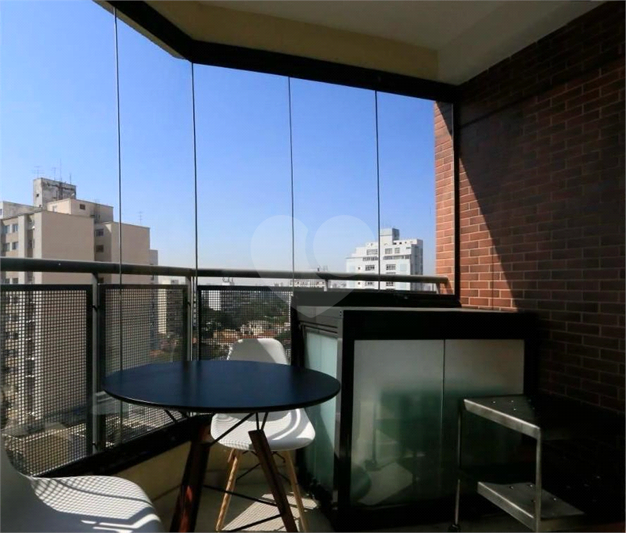 Apartamento de 32 m²  a venda em Pinheiros