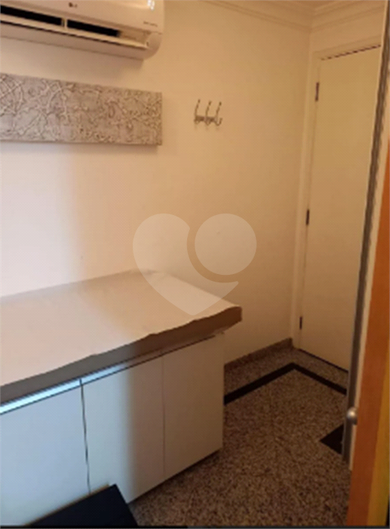 Sala/Consultório Médico Pronto para trabalhar.no Bairro do Paraíso próximo ao HCor,e HAOC