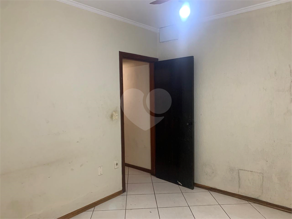 Casa à venda com 2 quartos, 166m² - Foto 13