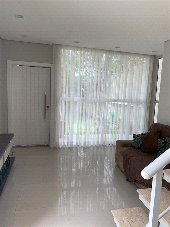 Casa de Condomínio à venda com 3 quartos, 160m² - Foto 2