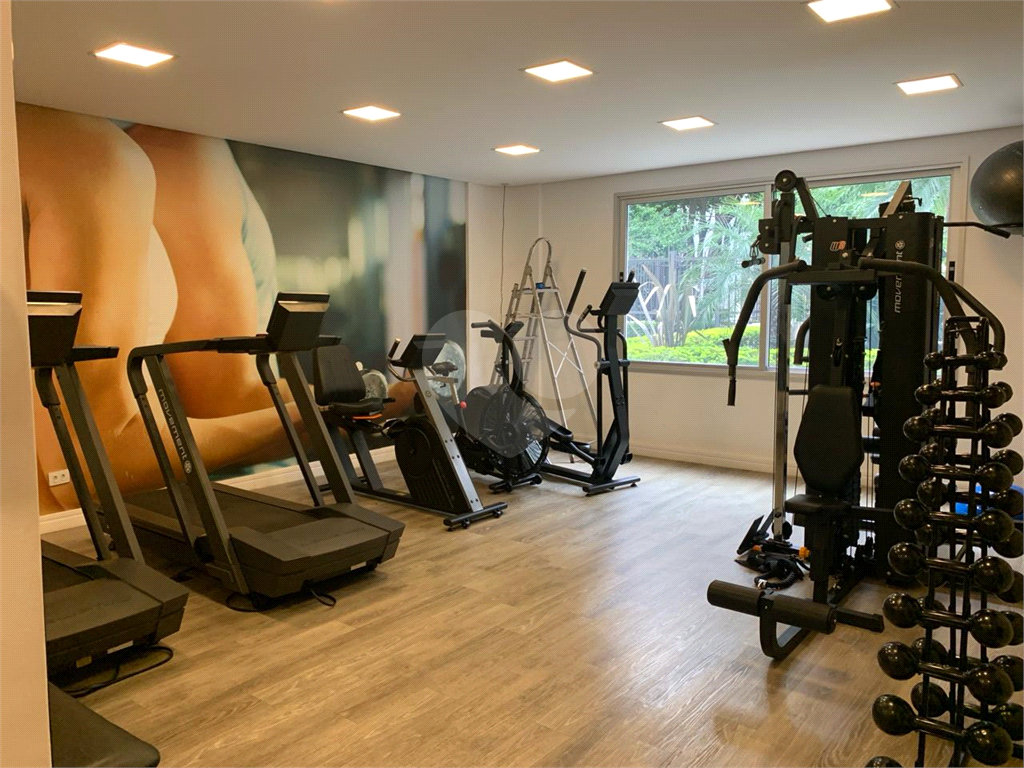 APARTAMENTO em MOEMA