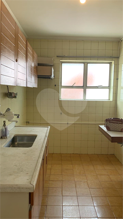 APARTAMENTO em MOEMA