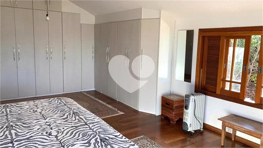 Casa de Condomínio à venda com 4 quartos, 450m² - Foto 12